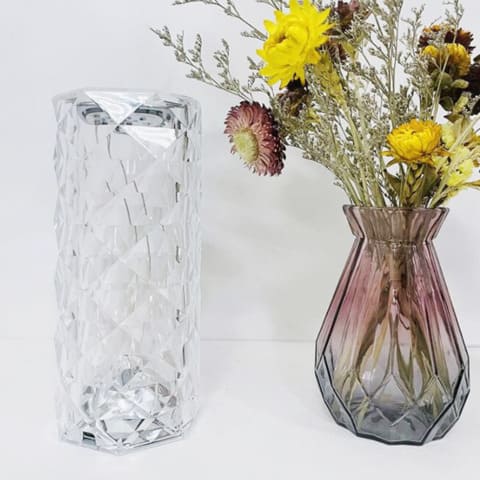 Luminária de Mesa LED Sem Fio com 16 Cores e Bateria