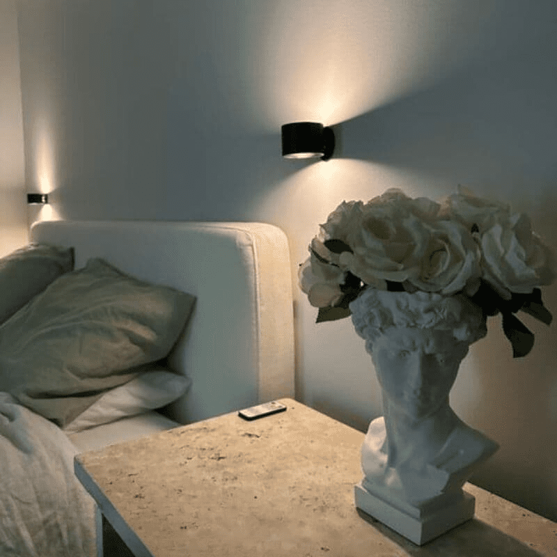 Arandela de Parede LED Bifocal Recarregável Compacta