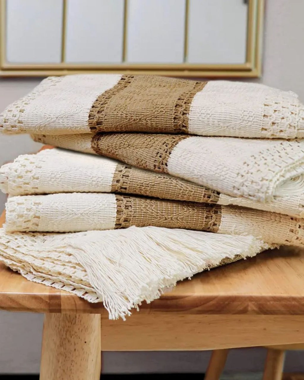 Caminho de Mesa Boho em Algodão Crochê Rústico Artesanal