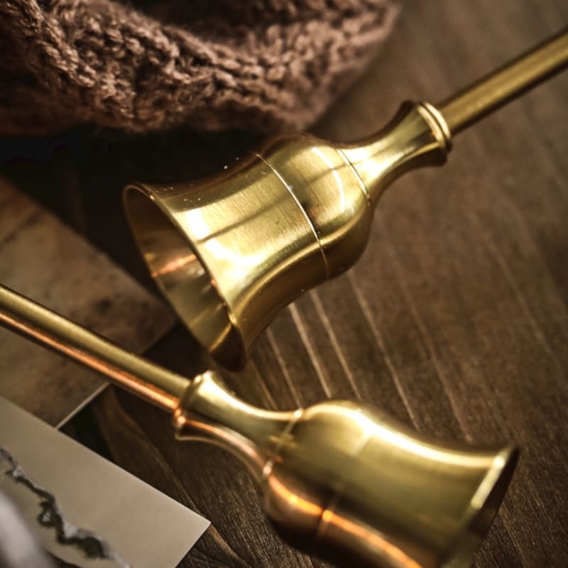 Castiçais em Metal Dourado Retrô para Mesa Decorativa