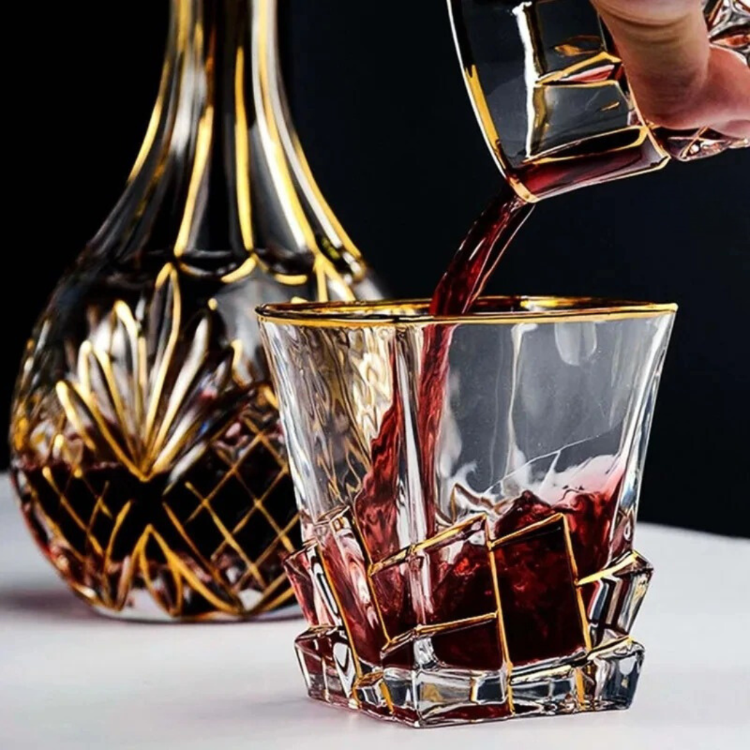 Copos de Whisky em Cristal com Detalhes Dourados Luxuosos