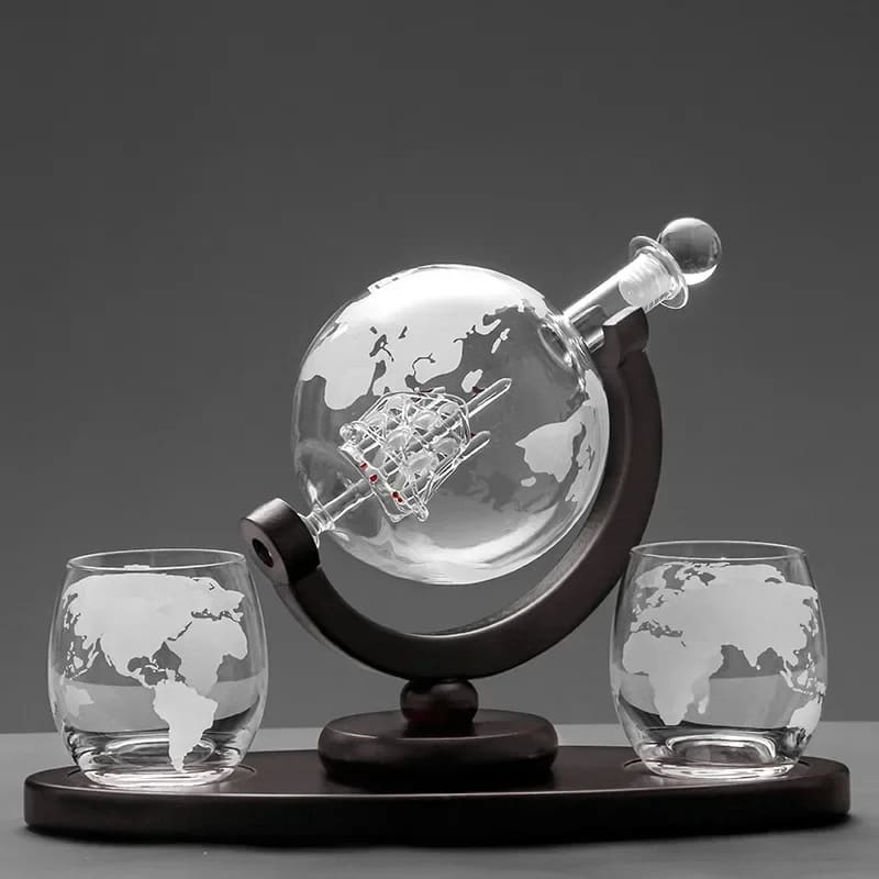 Decanter de Whisky em Vidro Globo com Navio
