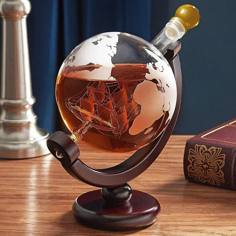 Decanter de Whisky em Vidro Globo com Navio