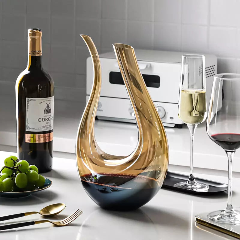 Decanter de Vidro Âmbar Formato Cisne 1500ml Elegante