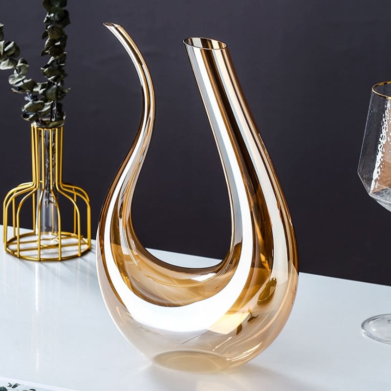 Decanter de Vidro Âmbar Formato Cisne 1500ml Elegante