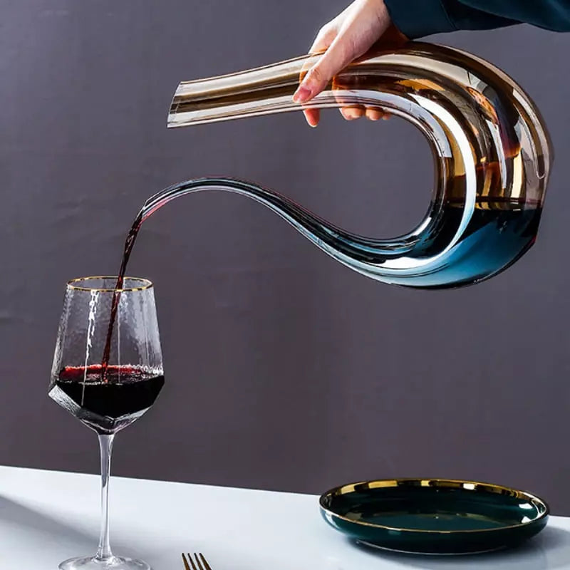 Decanter de Vidro Âmbar Formato Cisne 1500ml Elegante