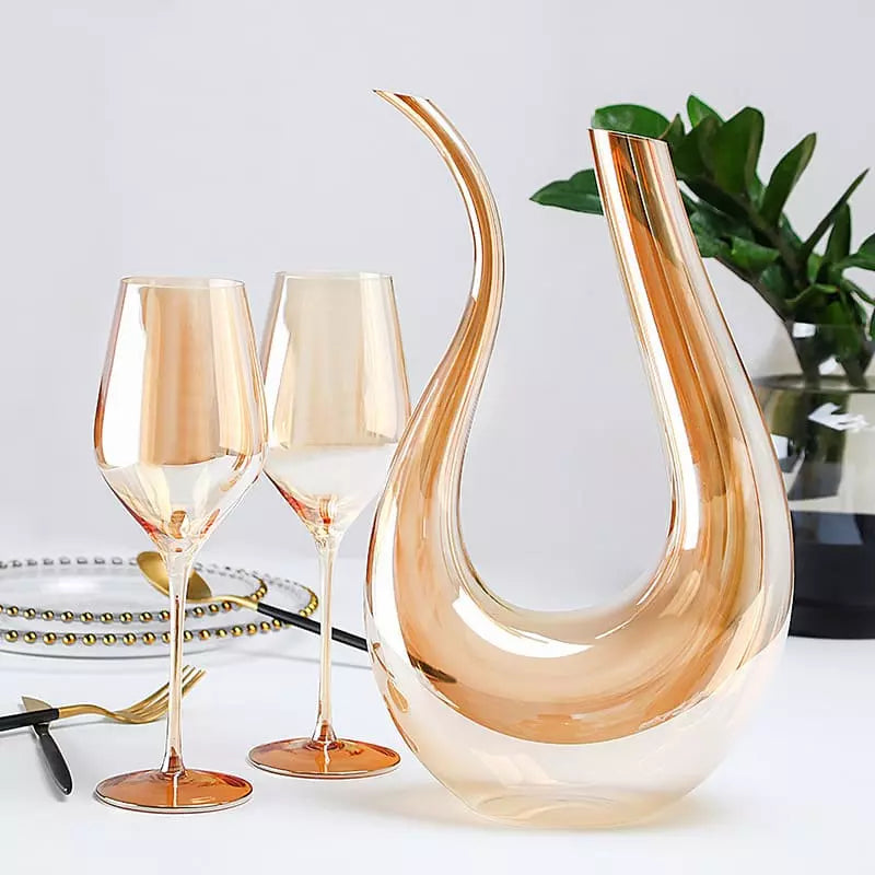 Decanter de Vidro Âmbar Formato Cisne 1500ml Elegante