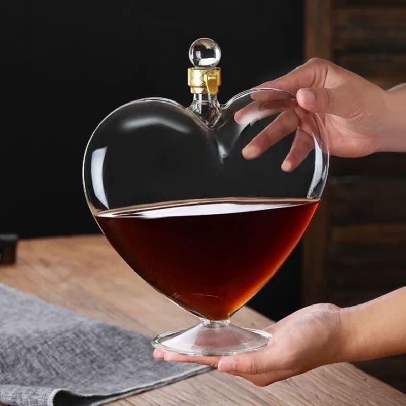 Decanter De Vidro Formato Coração Para Vinho E Whisky