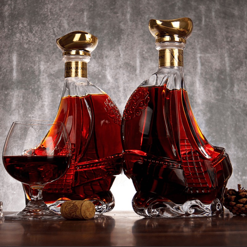 Decanter de Vidro Formato Caravela Para Vinho e Whisky