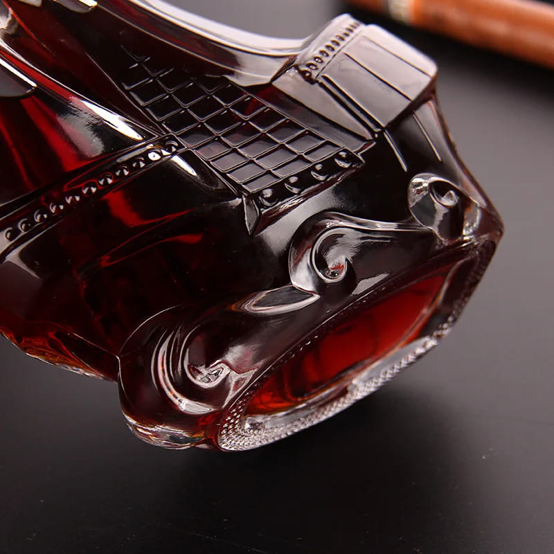 Decanter de Vidro Formato Caravela Para Vinho e Whisky
