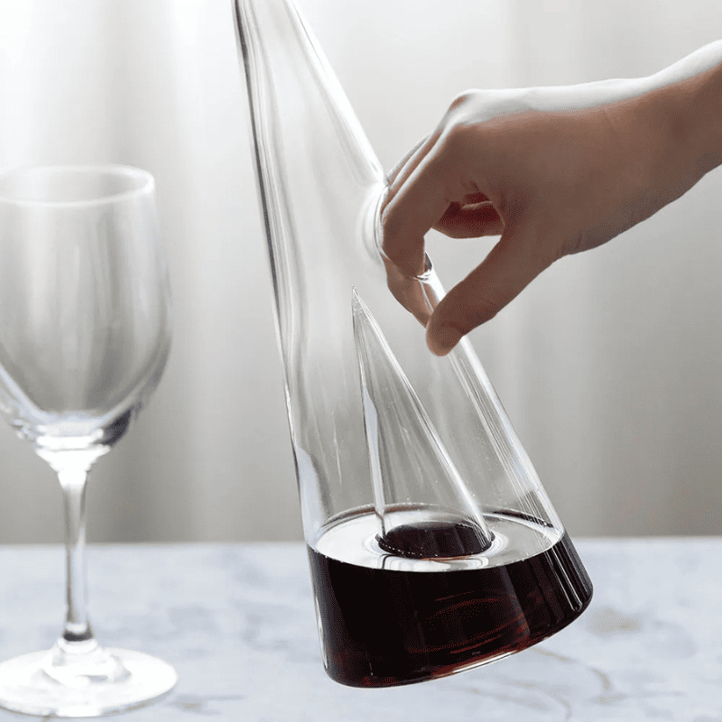 Decanter de Vidro Pirâmide para Vinho e Whisky 750ml