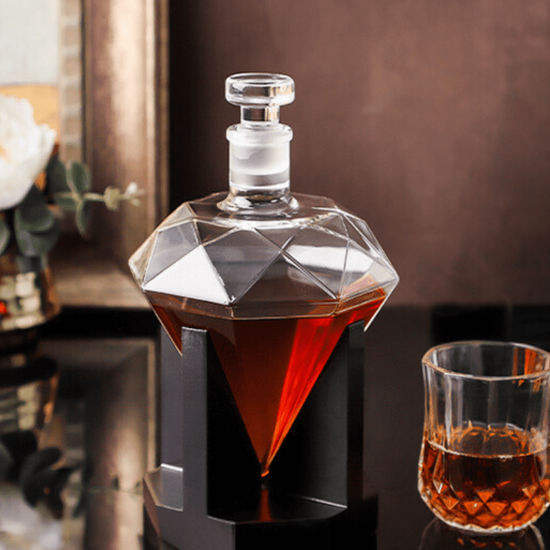 Decanter de Vidro Formato Diamante para Vinho e Whisky