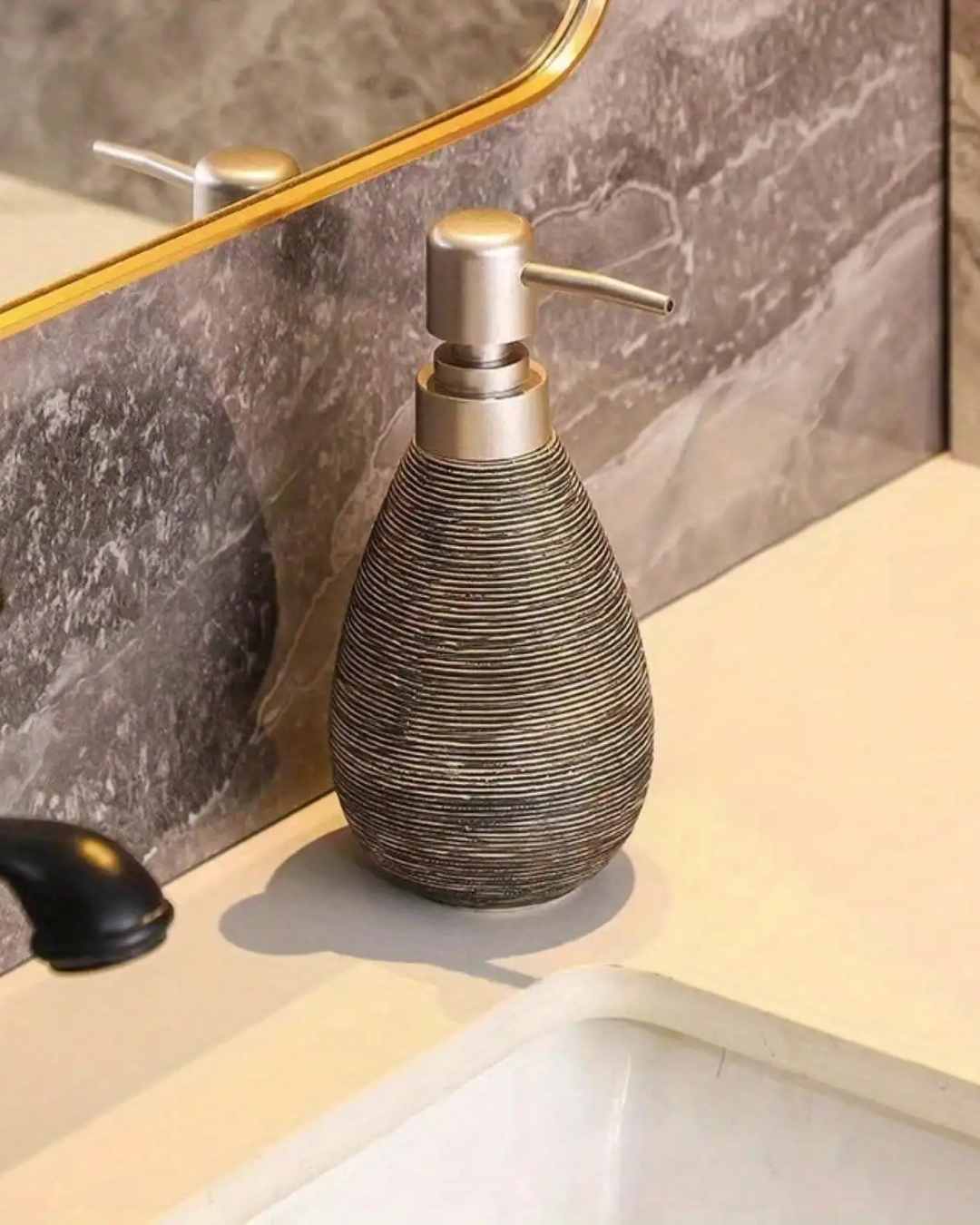 Dispenser de Sabonete em Cerâmica Estilo Retrô com Bomba