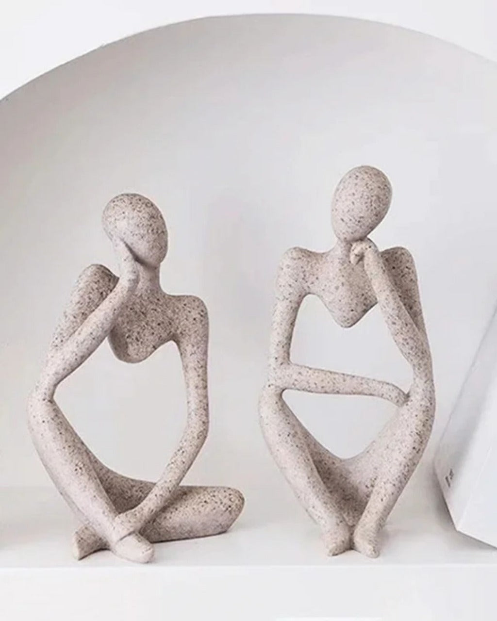 Escultura O Pensador Abstrato Cor Areia Para Escritório e Sala