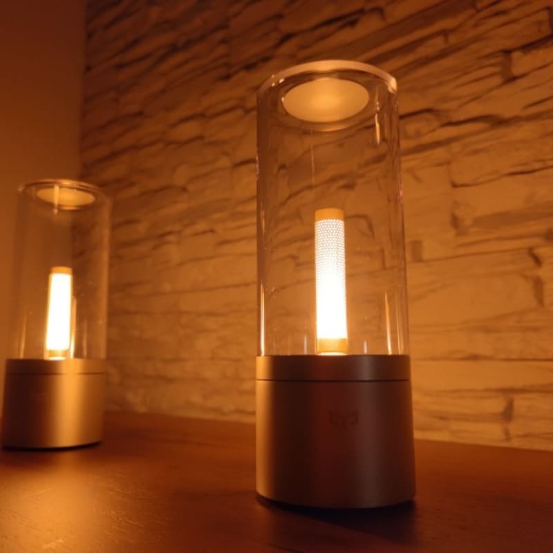 Luminária de Mesa Portátil em Metal com LED Regulável