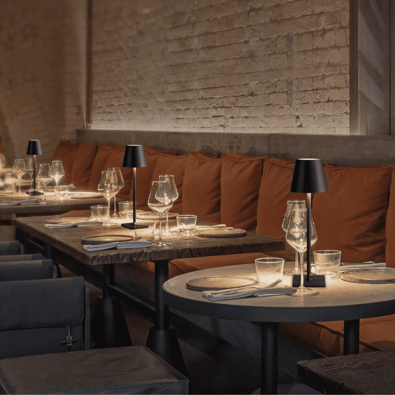 Luminária de Mesa LED Recarregável USB Minimalista Portátil