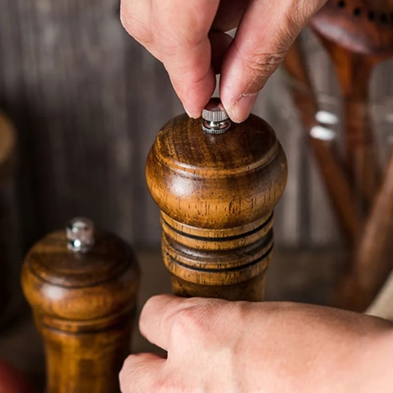 Moedor Manual de Pimenta em Madeira Artesanal Ajustável