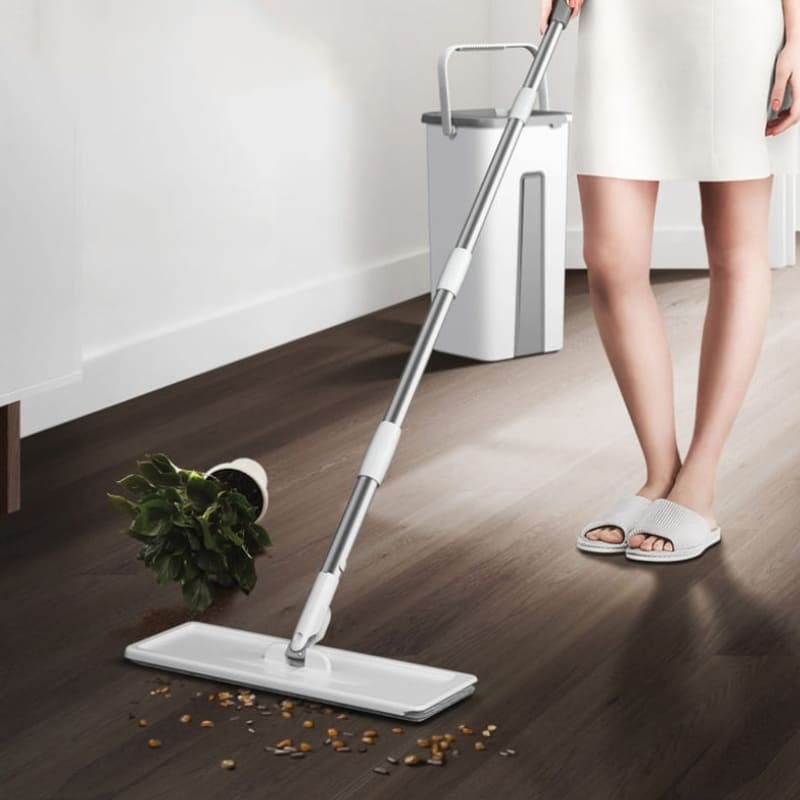 Esfregão Giratório 360 Com Balde E Microfibra