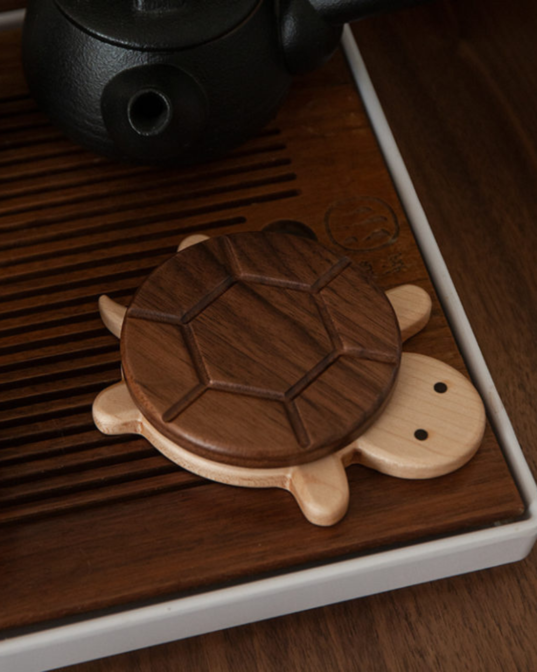 Porta-Copos Artesanal em Nogueira Preta Formato Tartaruga