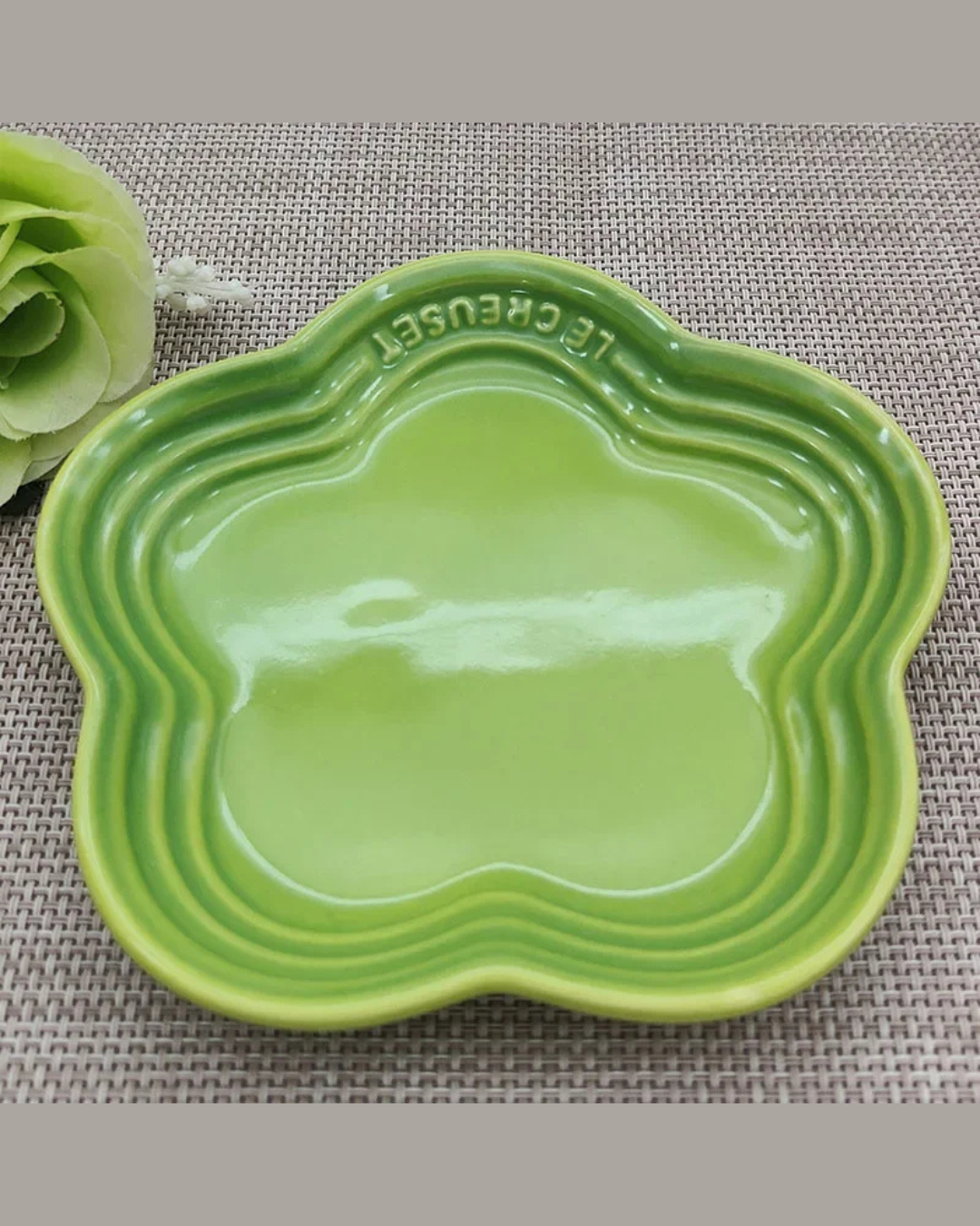 Prato Pequeno de Cerâmica Flor de Ameixa 14cm Francês