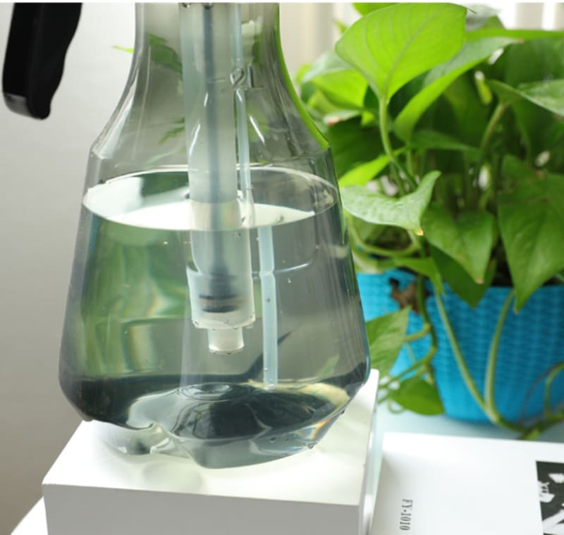 Pulverizador de Pressão 2L com Bico Ajustável Ergonômico