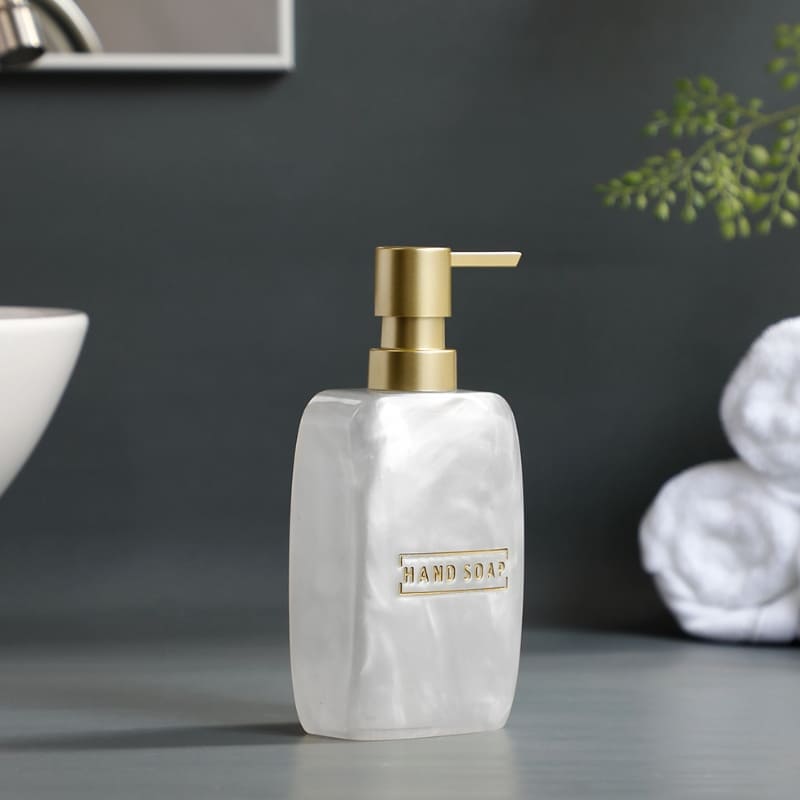 Kit Banheiro em Resina com Acabamento Dourado 3 Peças