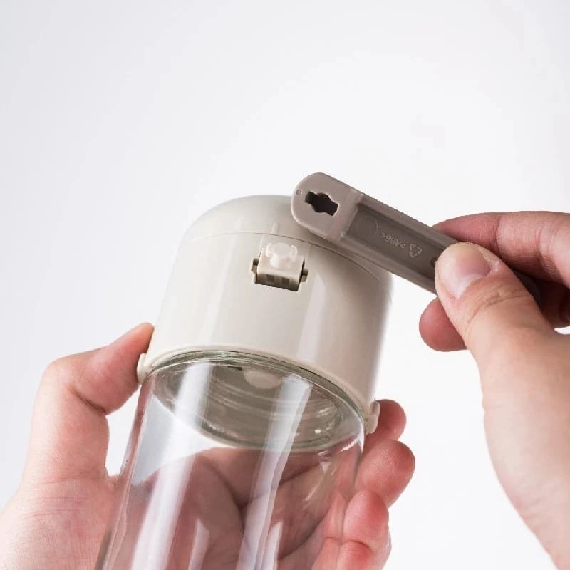 Saleiro em Vidro com Medidor e Tampa Vedante Prático