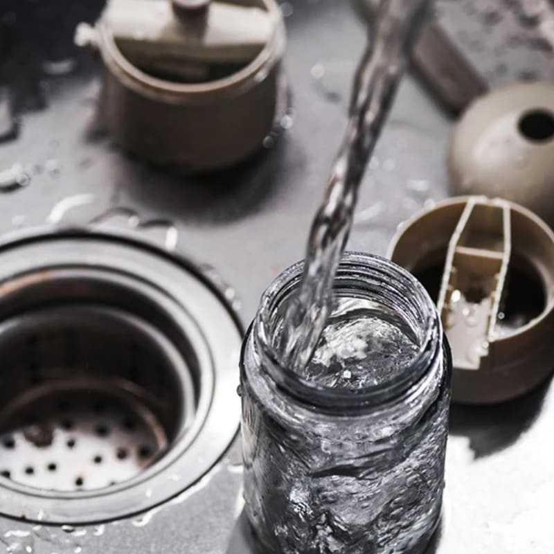 Saleiro em Vidro com Medidor e Tampa Vedante Prático